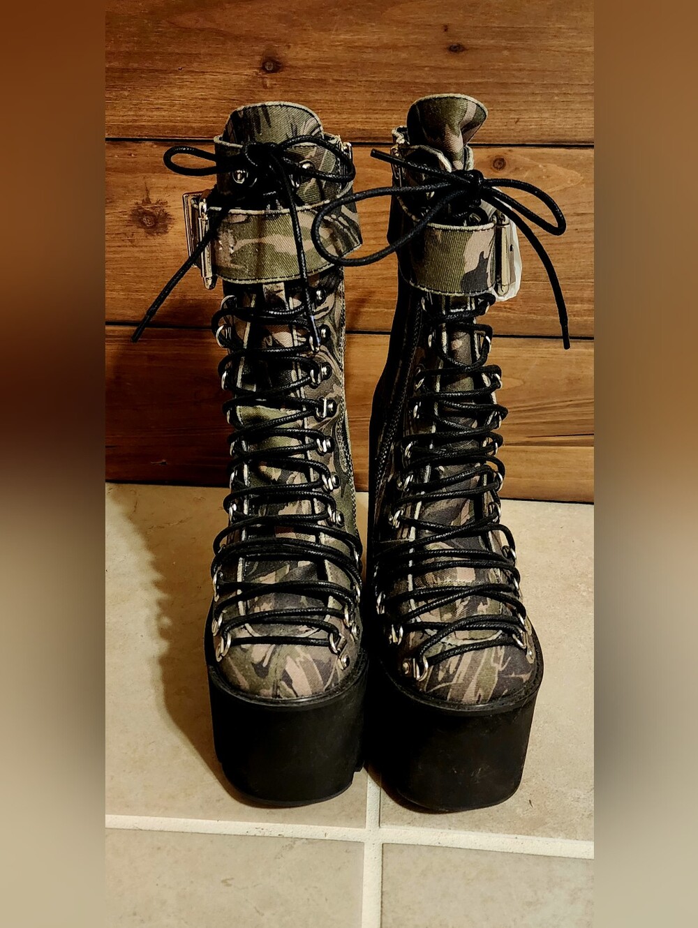 I'm A Catch Camo Traitor Boots - Poster Grl BY DOLLS KILL - Brand New!
